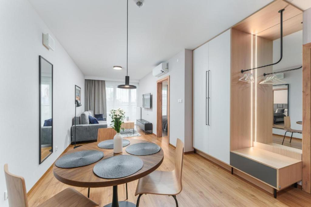 Akces Apartamenty Kasprowicza 20C- Basen, Sauny, Jacuzzi, Silownia W Cenie - Schwimmbad, Saunen, Jacuzzi, Fitnessstudio Im Preis Kołobrzeg Zewnętrze zdjęcie
